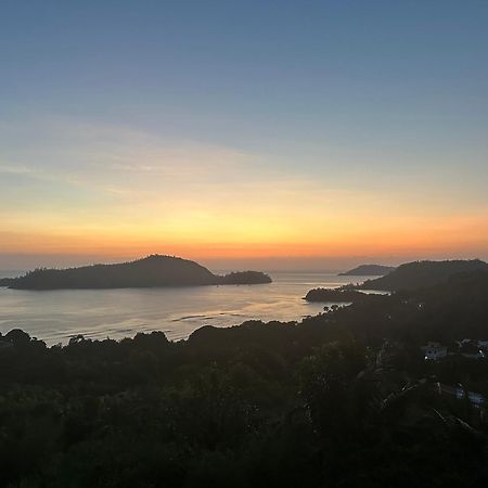 Western Ocean Breeze Self Catering Виктория Экстерьер фото