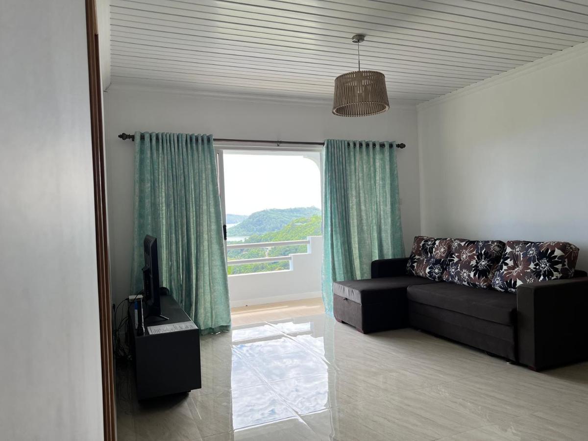 Western Ocean Breeze Self Catering Виктория Экстерьер фото